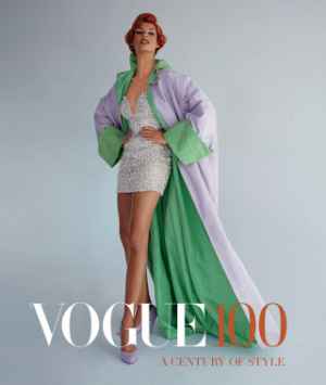 <h5>Kniha VOGUE 100</h5> Exkluzivní nabídka: 12 čísel VOGUE CS + kniha VOGUE 100: A Century of Style. <br>Nabídka platí pouze do vyčerpání zásob. Dárek k předplatnému zasíláme odběrateli. <br>Předplatné se řídí platnými obchodními podmínkami V24 Media s. r. o. a obchodními podmínkami SEND Předplatné.