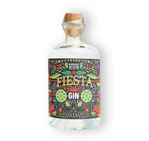 NKZ2507 Roční předplatné a  FIESTA GIN 500 ml + DIGI ZDARMA. Akce platí do vyčerpání zásob a úhradě do 22.7.2025.   Bonus je odesílán na plátce a pouze po ČR. Nutno zadat email u odběratele!  Popis produktu:  Základem tohoto lehce štiplavého ginu je limeta, lístky koriandru a zelené jalapeño papričky. Jeho chuť je výrazná a hravá. Profil svěží, citrusový s dlouhotrvajícím závěrem. Koktejlům dodává nový rozměr a zábavný mexický charakter. Více na  GARAGE22 
 