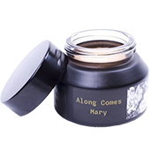 Předplaťte si Kondici na rok 
a získáte kosmetiku Florentine v hodnotě 790 Kč.
  

 Florentine krém SPF 25, Along comes Mary 50 g  
Florentine: Česká kosmetika respektující zdraví a přírodu
Florentine přináší revoluci v péči o pleť a tělo. Spojuje přírodní ingredience s inovativní vědou. 
Až 80 % produktů má složení bez škodlivých látek a je vyvíjeno s ohledem na zdraví i přírodu.
Zakladatelka Tereza Nová propojuje tradiční bylinkářství s moderními biotechnologiemi. 
Každý produkt obsahuje vysoce koncentrované aktivní látky, jako jsou fermenty, jantarový prach nebo ceremoniální kakao. 
Florentine klade důraz na udržitelnost – používá recyklovatelné obaly, spolupracuje s lokálními dodavateli a etikety navrhují české ilustrátorky. 
Cílem je nabídnout funkční kosmetiku bez kompromisů, která podpoří přirozenou krásu a pohodu každé ženy.  
 ALONG COMES MARY : Naprosto jedinečný krém, který pleť vyživí, ochrání před UVA a UVB zářením (SPF 25) a má anti-fotoaging vlastnosti. 
Obsahuje zlatou mořskou řasu, mikrořasu podporující buněčnou obnovu, hydrolát z fermentovaného bambusu pro probiotika a vitamíny, 
hydrolát z černého rybízu pro pevnost a olej z dračího ovoce s vysokým obsahem vitamínu C. 
Krém jemně tónuje pleť a podporuje přirozené opálení.  
Pro více informací o produktech navštivte  www.florentine-cosmetics.com 



  
Neváhejte a objednávejte ihned. Nabídka platí jen do vyčerpání zásob. 





  
Předplatné je na 12 měsíců.  
 Elektronická verze  časopisu je k tištěné verzi zcela  ZDARMA .
 
Registrujte se na  www.Mojepredplatne.cz  a čtěte svůj oblíbený titul až na 4 zařízeních v E-KNIHOVNĚ.