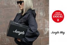 Dárek za předplatné -  JUNGLE WAY, poukaz v hodnotě 1000 Kč 
   Aktivační kód pro uplatnění poukazu v hodnotě 1.000 Kč, který uplatníte v e-shopu, je odesílán na email plátce do 1 týdne od uhrazení. Platnost kódu je do 10.3.2027 