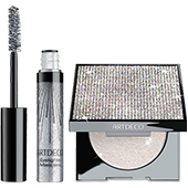 Předplaťte si TV mini na rok 
a získejte set ArtDeco pro luxusní líčení v hodnotě 1 078 Kč.

  

 Art Deco set pro luxusní líčení  
•  Eyelights Mascara  – Připravte se na oslnivý pohled! 
Tato speciální řasenka s jemnými třpytkami dodá vašim řasám objem a zářivý efekt, který si zamilujete. 
Je ideální pro slavnostní příležitosti, kdy chcete skutečně zazářit. 7,5 ml.  
•  Diamond Beauty Powder  – Jemný, zářivý pudr obohacený diamantovými pigmenty se postará o dokonalý finiš. 
Rozjasní tvář, dodá pokožce sametový lesk a vytvoří efekt, díky kterému budete vypadat jako opravdová hvězda. 7 g.


  
Neváhejte a objednávejte ihned. Nabídka platí jen do vyčerpání zásob. 



  
Předplatné je na 12 měsíců.
  
 Elektronická verze  časopisu je k tištěné verzi zcela  ZDARMA .
 
Registrujte se na  www.Mojepredplatne.cz  a čtěte svůj oblíbený titul až na 4&nbsp;zařízeních v E-KNIHOVNĚ.